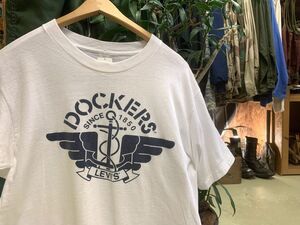 USA製～90sビンテージLevi'sリーバイスDOCKERSドッカーズプリントオールコットンTシャツ他社タグL白アメカジストリートアメリカ製nr117