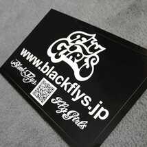 新品未使用正規品本物BLACKFLYSブラックフライFlyGirls限定非売品ブラック/ホワイトマークロゴステッカー　横約13.7cm縦約9cm 送料￥84～_画像2