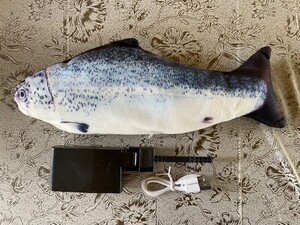 猫のおもちゃ 電動魚 シャケ