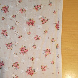 綿100% 刺繍レース生地 花柄 生地巾約105cm×約50cm