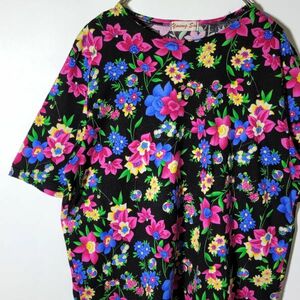 youmg sin 半袖Tシャツ シャツ M~Lサイズ 総柄 花柄 カラフル 伸縮性