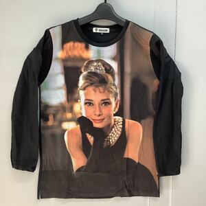 DBB65. ロングTシャツ　Sサイズ　Audrey Hepburn オードリーヘップバーン　ヘプバーン　長袖Tシャツ　ロンT