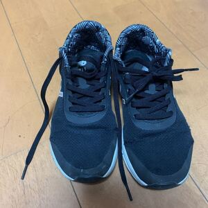ニューバランス ウォーキングシューズ 24㎝ (WX711D) USED