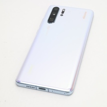 超美品 HW-02L HUAWEI P30 Pro ブリージングクリスタル スマホ 本体 白ロム 中古 あすつく 土日祝発送OK_画像2