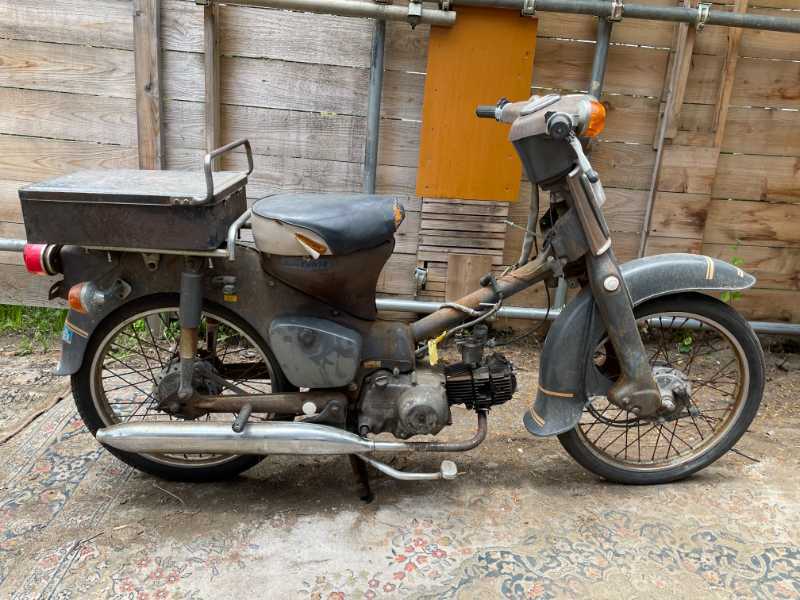 不動車 ホンダ HONDA C70 行燈カブ 交番カブ?ボックス www