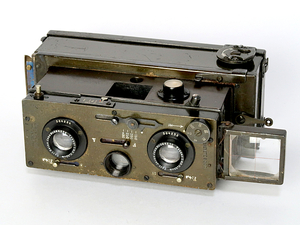 ☆仏製ステレオカメラ、Ontoscope 45×107、ロールホルダー付 ／現状