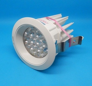 NNN73542W　LEDダウンライト　パナソニック　ランクS中古品