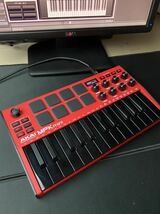 AKAI MPK mini 3 Red 赤　中古　MIDIキーボード　_画像1