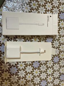 Apple Lightning USB-3 カメラアダプタ MK0W2AM/A