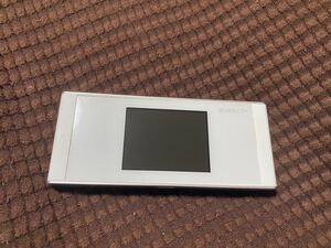 au Speed Wi-Fi NEXT W05 ホワイト シルバー HWD36SWA