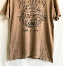  【ヴィンテージ /THE VINYL ICONS】DEF LEPPARD / Rock of Ages 1983/ピグメントダイ バンドTシャツ/S/ブラウン/Pyromania(om-225-4i)_画像8