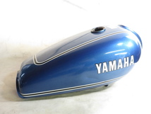 ◆【YAMAHA RD125】 純正タンク　キレイ◆K9173　「140」_画像1