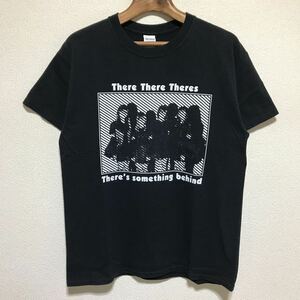 [即決古着]there there theres×disk union(ディスクユニオン)/There's something behind Tシャツ/バンドT/ブラック/GILDAN製/Mサイズ