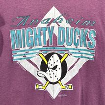 ■ 子供用 ビンテージ Disney ディズニー NHL マイティダックス MIGHTY DUCKS イラスト 半袖 Tシャツ JUNIOR BULIETIN サイズM パープル ■_画像5