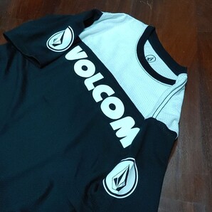VOLCOMメッシュTシャツブラックホワイト