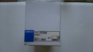 OMRON　PYF08A 1箱 10個入り 未使用品