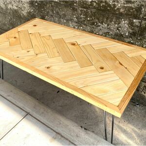 【送料無料】ヘリンボーン　折りたたみテーブル　キャンプテーブル　西欧風　無垢材