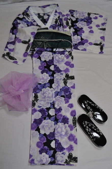 新品 8L9L10L11L 綿紅梅 浴衣単品 黒地に縦線と華やかな鞠柄 ...