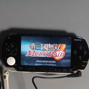 PSP一式とメモリーカード付と真三国無双とNarutoナルト3付送料込