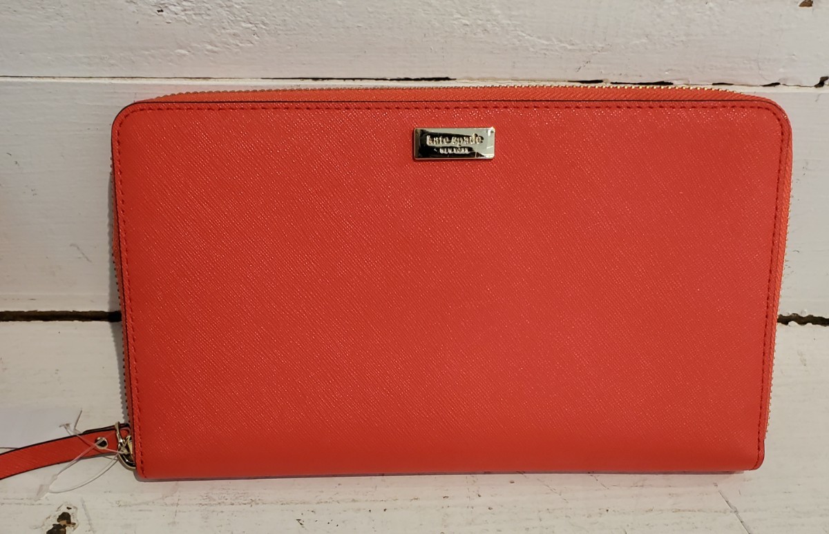 完売品】kate spade シルビアディスコドット長財布&ミニキーウォレット