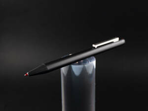外資系コンサルたちが好む高機能性 ラミー トライペン ３色ボールペン（ブラック、ブルー、レッド）マットブラック 5mm方眼ノートに色分け