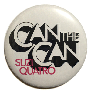 デカ缶バッジ 58mm Suzi Quatro CanThe Can スージークアトロ Glam Rock Power Pop 70s Runaways