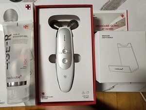 medicube Age-R EMS美顔器