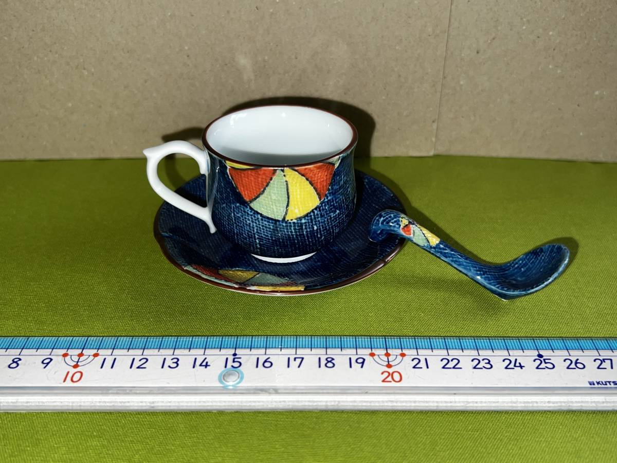 [Hand-painted cup and saucer with spoon]., tea utensils, Cup and saucer, Coffee cup