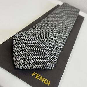 FENDI(フェンディ) 黒ネイビーズッカ柄ネクタイ