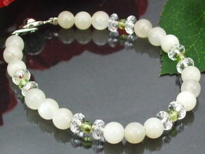 *** moonstone & peridot bracele 8 month birthstone eyes .. achievement was done . person .! extra attaching free shipping (a_r)b