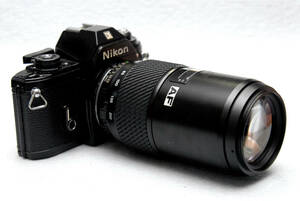 Nikon ニコン 人気の高級一眼レフカメラ EMボディ + 70-210mm高級レンズ付 希少品