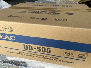 TEAC USB DAC ヘッドホンアンプ　UD-505 シルバー　新品未使用　ティアック