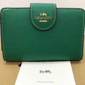 COACH 二つ折り財布 6390 グリーン アウトレット品 箱、紙袋付