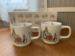 【未使用】WEDGWOOD ウェッジウッド PETER RABBIT ピーターラビット マグカップ 旧刻印 2客セット ペアマグ 