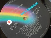 P7116　即決　LPレコード　スパイロ・ジャイラ『キャッチング・ザ・サン』　帯付　国内盤_画像3