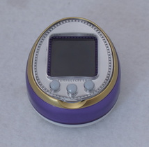 ◆バンダイ　TAMAGOTCHI 4U PURPLE　たまごっち 4U パープル　現状品◆a11713k_画像1