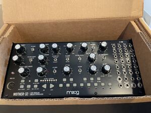 Moog モーグ ムーグ Mother-32 セミモジュラー シンセ
