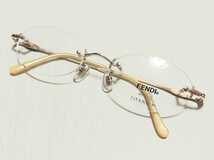 新品　FENDI　フェンディ　ブランド　メガネ　眼鏡　高級感　上品　ツーポイント　ゴールド　綺麗 チタン　軽い_画像5