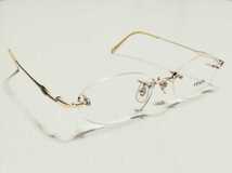 新品　FENDI　フェンディ　ブランド　メガネ　眼鏡　高級感　上品　ツーポイント　ゴールド　綺麗 チタン　軽い_画像2
