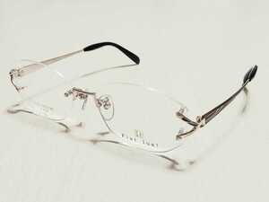 新品 Fiat lux! フィアットルクス　日本製　メガネ　眼鏡　高級感　オシャレ　上品　ツーポイント　チタン　軽い　ゴールド　黒