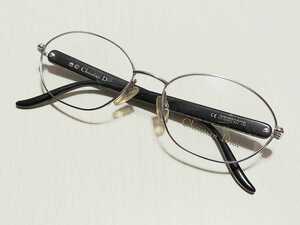 新品　Christian Dior　ディオール　オーストラリア製　ブランド　メガネ　眼鏡　高級感　オシャレ　上品　フルリム　シルバー　軽い