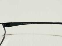 新品　FENDI　フェンディ　日本製　ブランド　メガネ　眼鏡　高級感　オシャレ　上品　フルリム　チタン　軽い　黒　ブラック_画像9