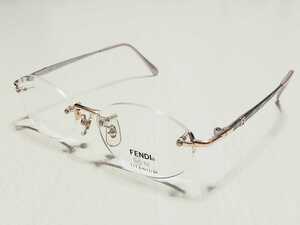 新品　FENDI　フェンディ　ブランド　メガネ　眼鏡　高級感　上品　ツーポイント　ピンクパープル　チタン　軽い　可愛い