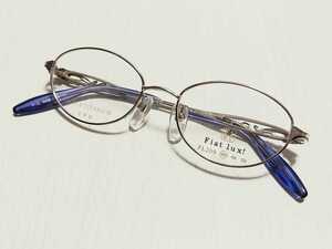 新品 Fiat lux! フィアットルクス　日本製　メガネ　眼鏡　高級感　オシャレ　上品　フルリム　シルバー　チタン　軽い