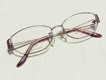 新品　valentino rudy　ヴァレンチノルーディ 日本製　メガネ　眼鏡　高級感　オシャレ　上品　フルリム　チタン　シルバーピンク　可愛い_画像2