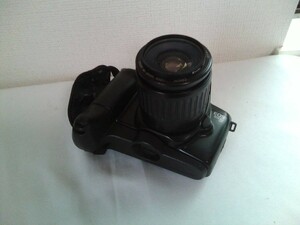 Canon　一眼レフカメラ　EOS1000QD（レンズ　EF35-80mm　1:4-5.6）GR-70 グリップ付き