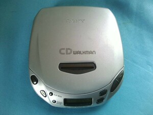 SONY Sony portable CD player D-E404 * Junk 