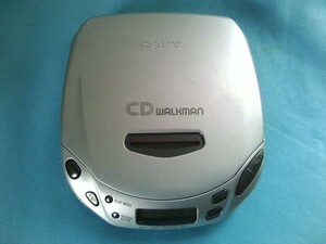 SONY Sony портативный CD плеер D-E404 * Junk 