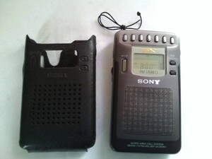 SONY ソニー　FM/AMラジオ　SRF-SX250RV　ケース付き★難あり！