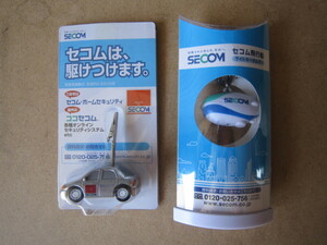 未開封 セコム SECOM ココ クリップ付きメモスタンド セキュリティ プルバックカー+飛行船 ライトキーホルダー セット 非売品 ノベルティ